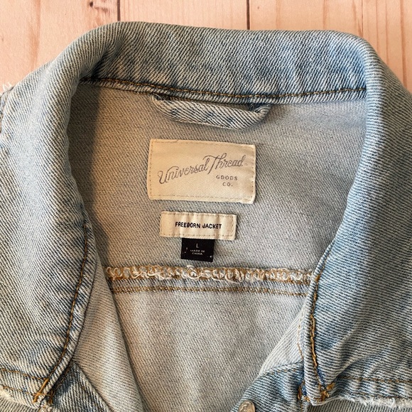 Universal Thread blue Jean jacket - Picture 2 of 10